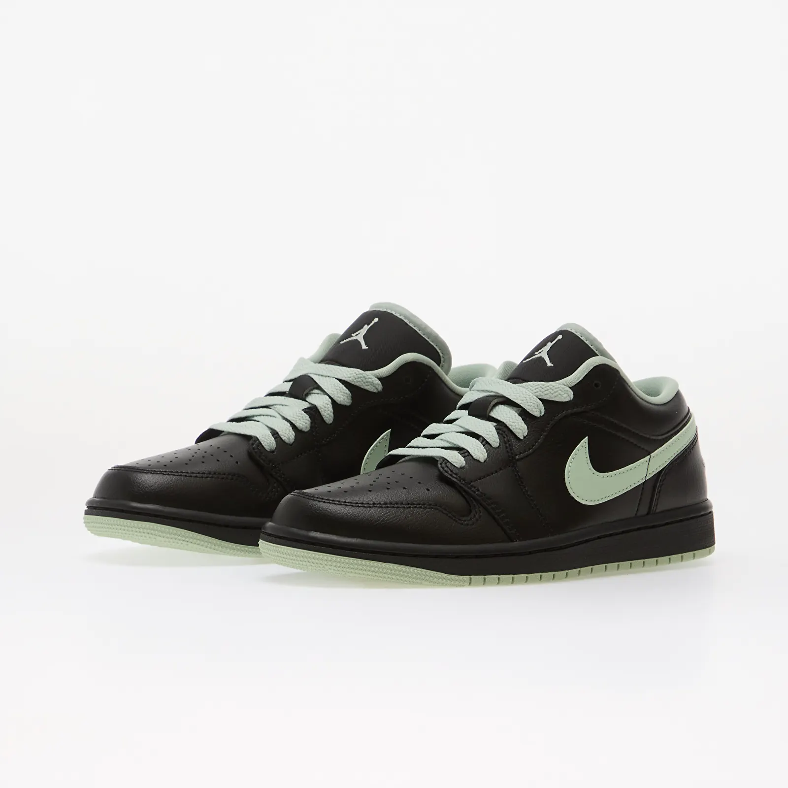 Tenisky Air Jordan 1 Low Black/ Pistachio Frost