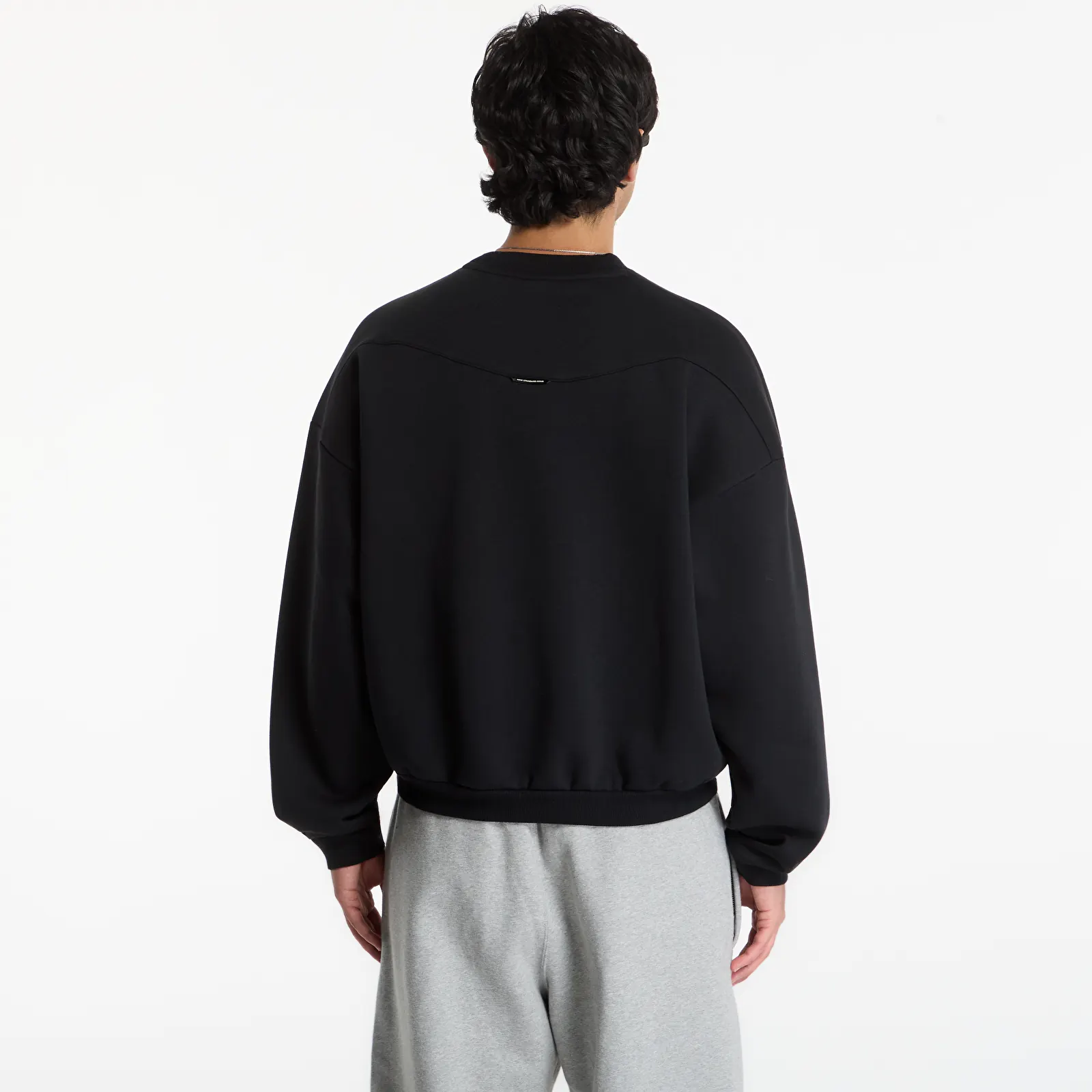Muške dukserice Nike Standard Issue Therma-FIT Basketball Crew Black/ Pale Ivory