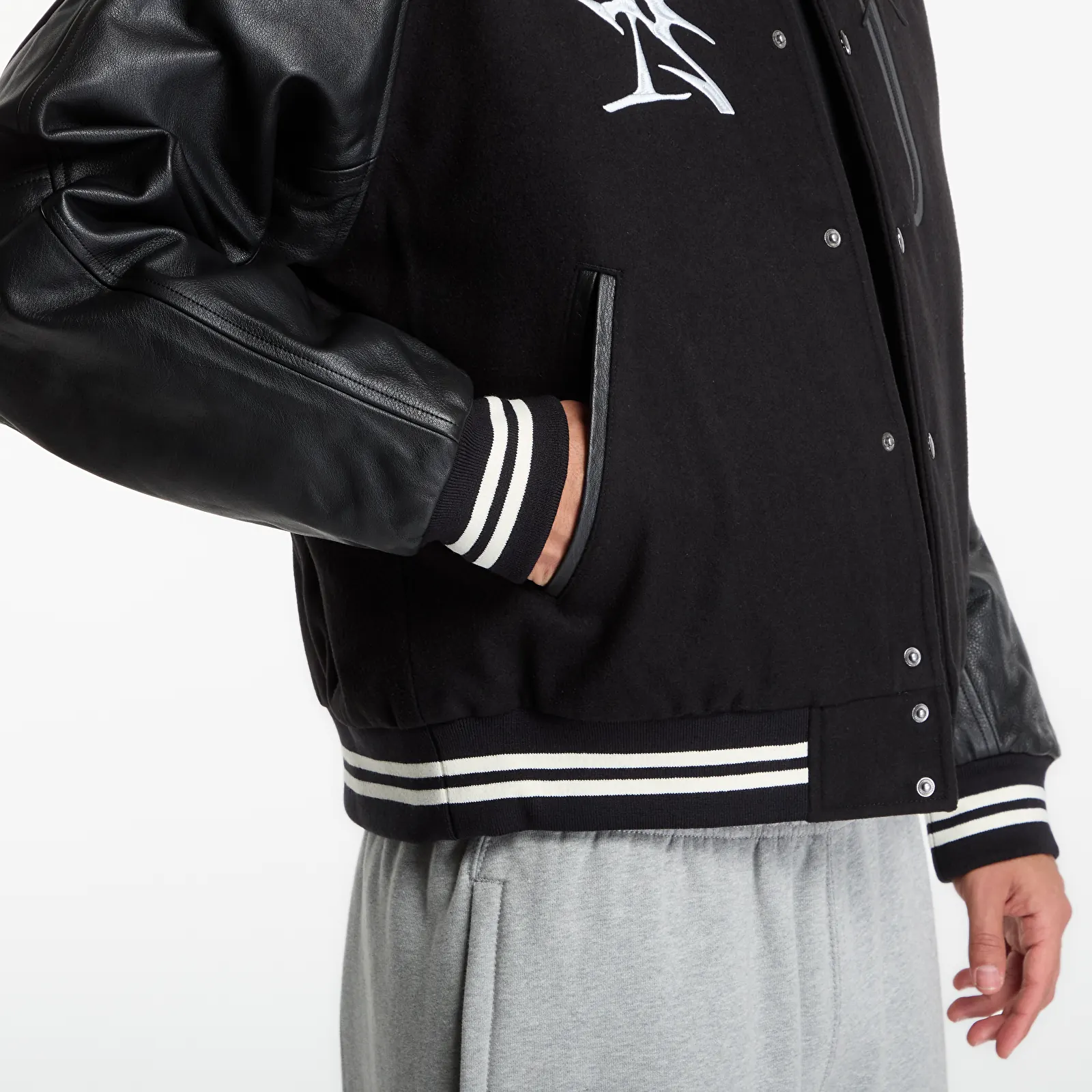 Pánske bundy Nike Destroyer Men's Jacket Black/ Black/ Safety Orange