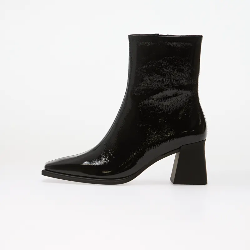 Vagabond Hedda Black