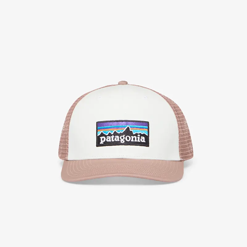Cap Patagonia P-6 Logo Trucker Hat Birch White