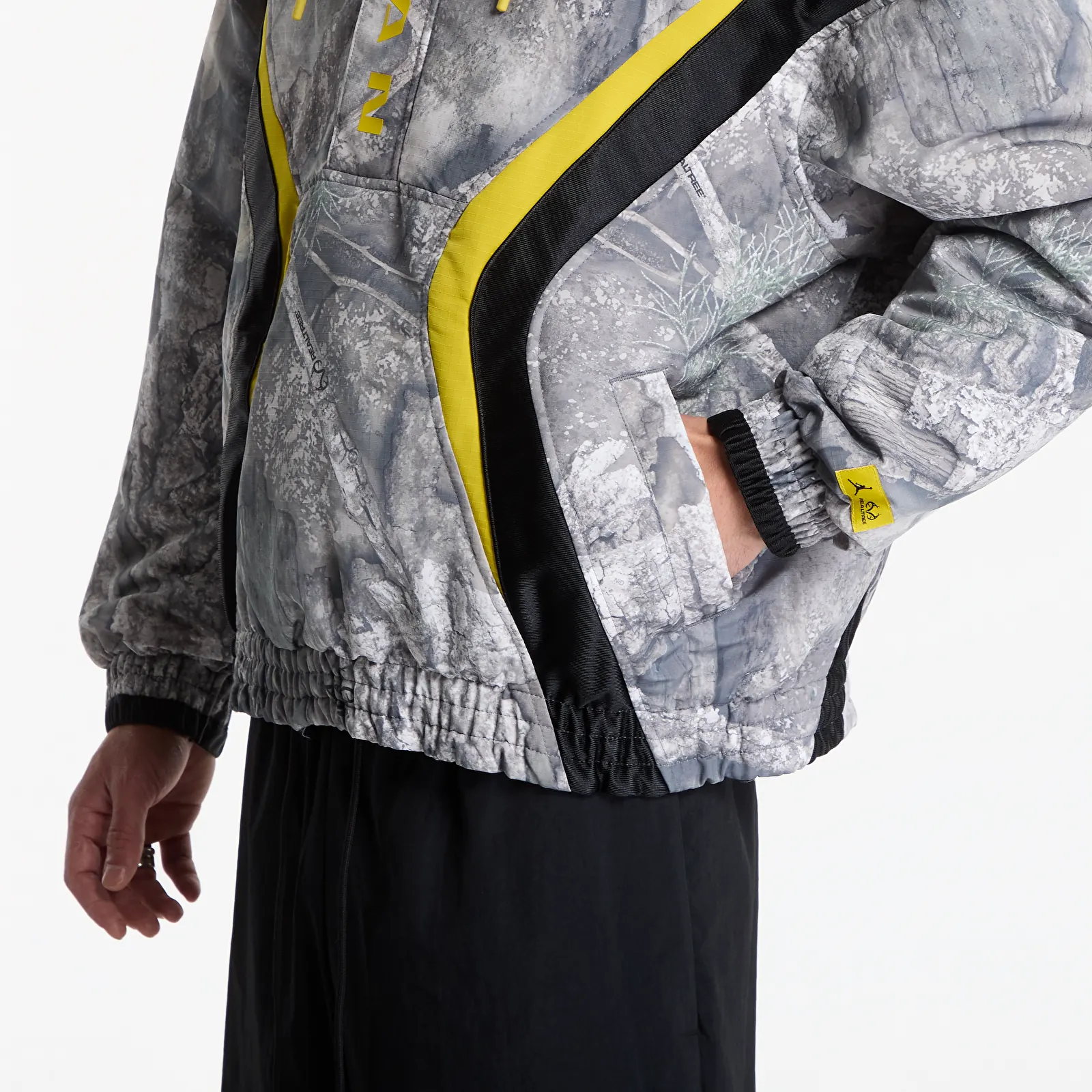 Vīriešu jakas Jordan Brooklyn Realtree Jacket White/ Black/ Bright Citron