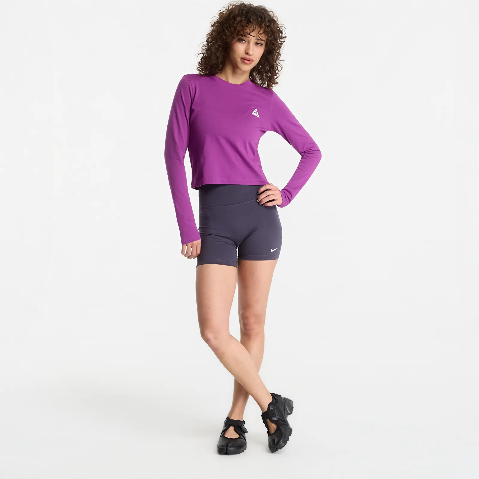 T-shirts femme Nike ACG Dri-FIT Long-Sleeve Top Bold Berry/ Summit White