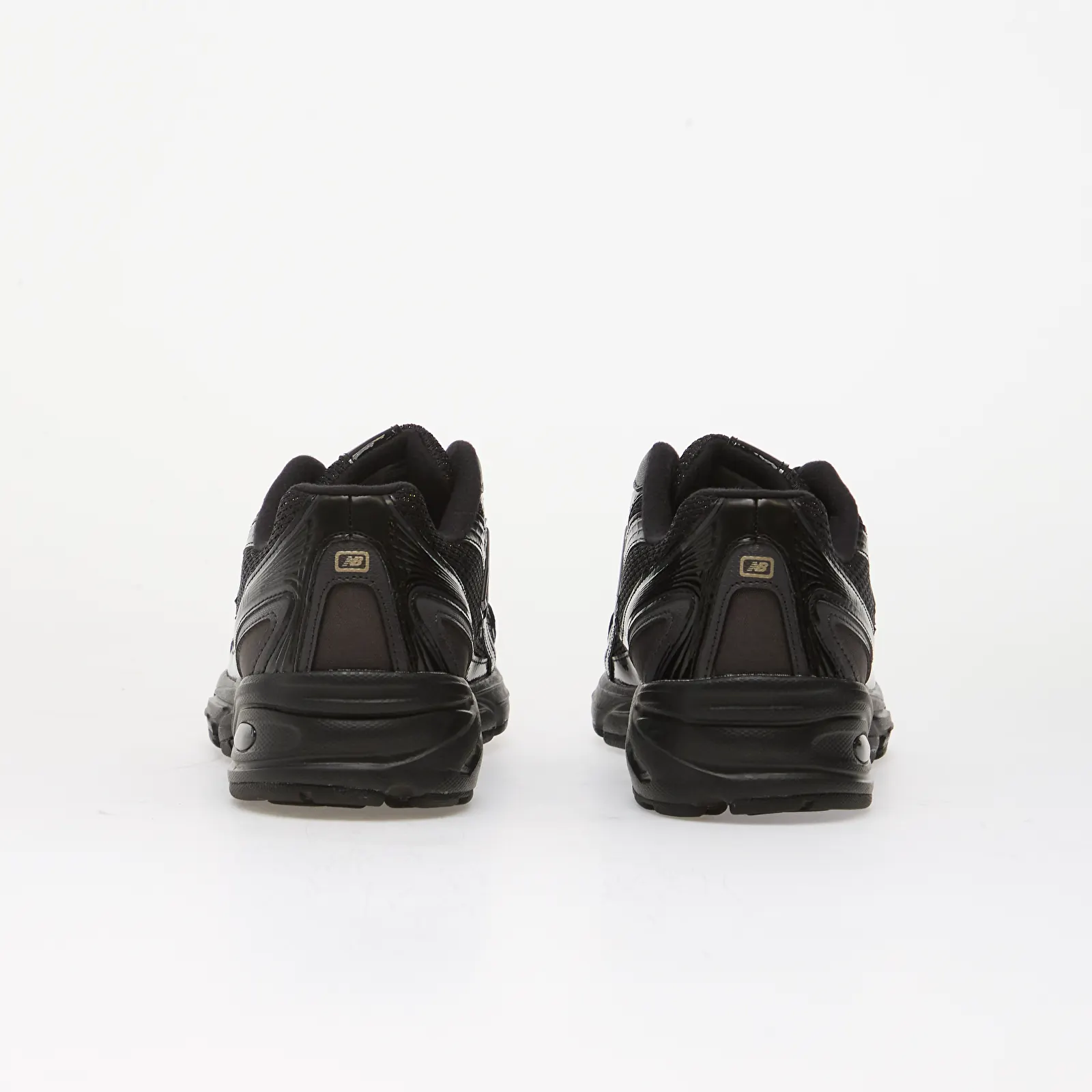 Чоловіче взуття New Balance 740 Black/ Black Cement