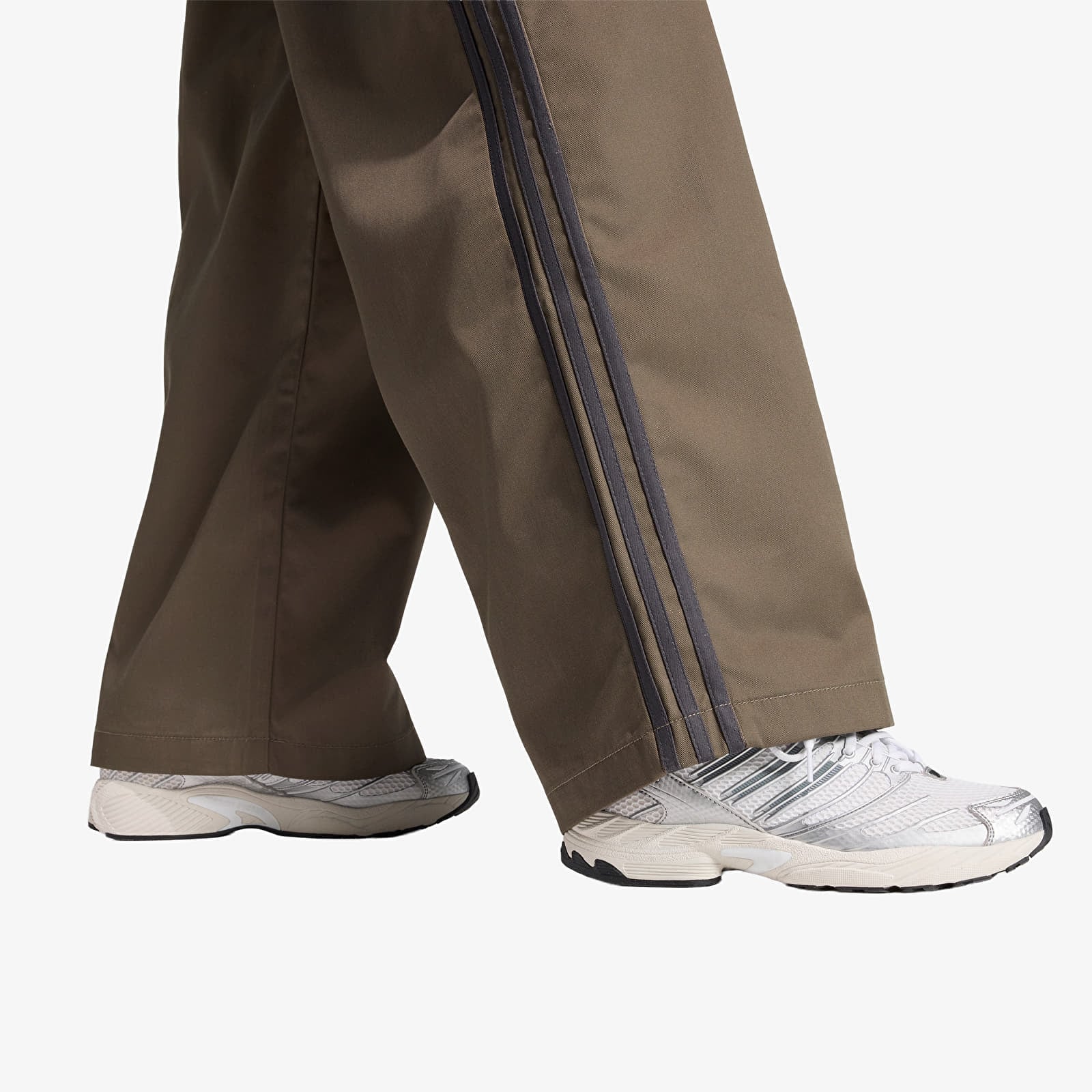 Ženske hlače adidas Tailored Pants Branch/ Utility Black