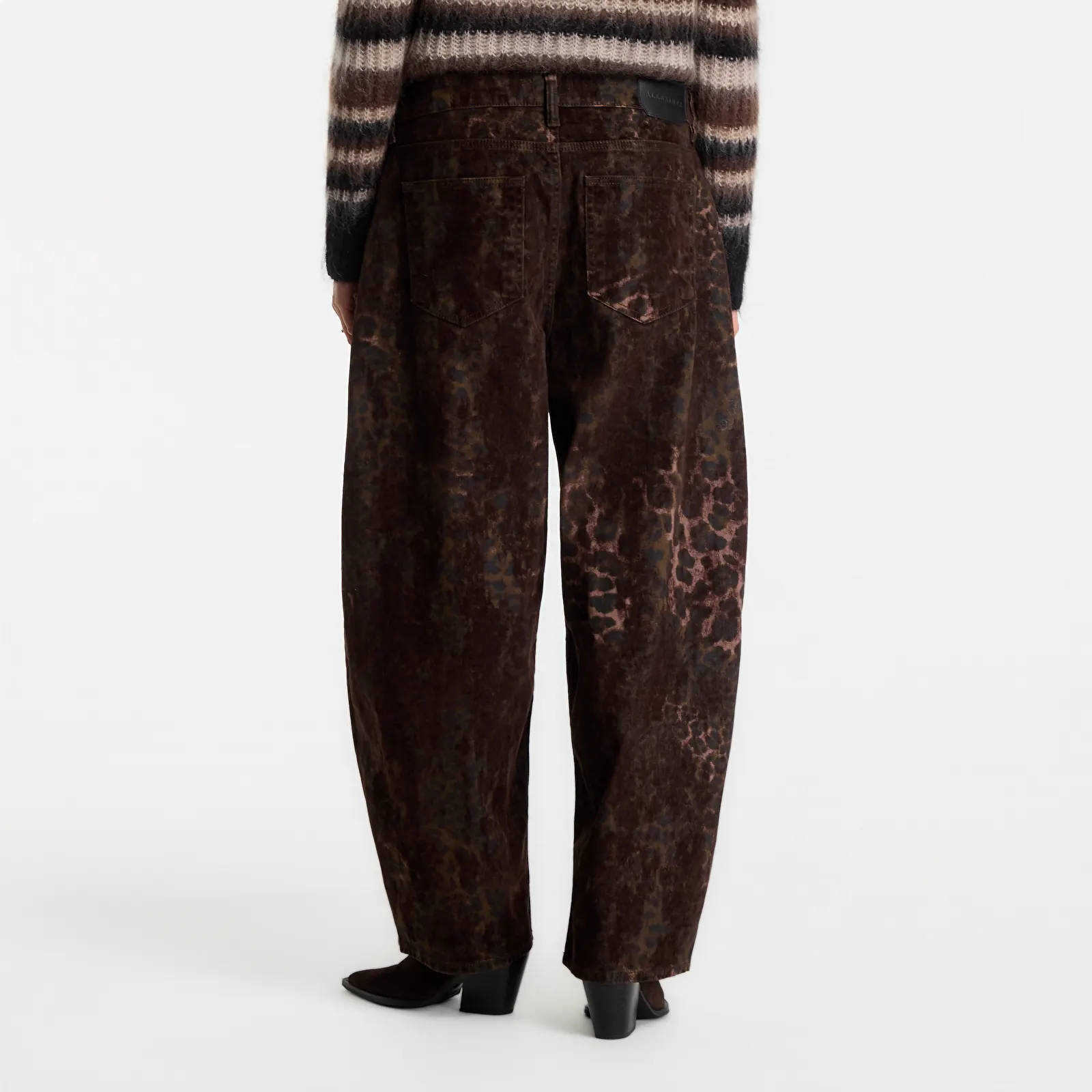 Джинсы AllSaints Sadie Barrel Jean Leppo Brown