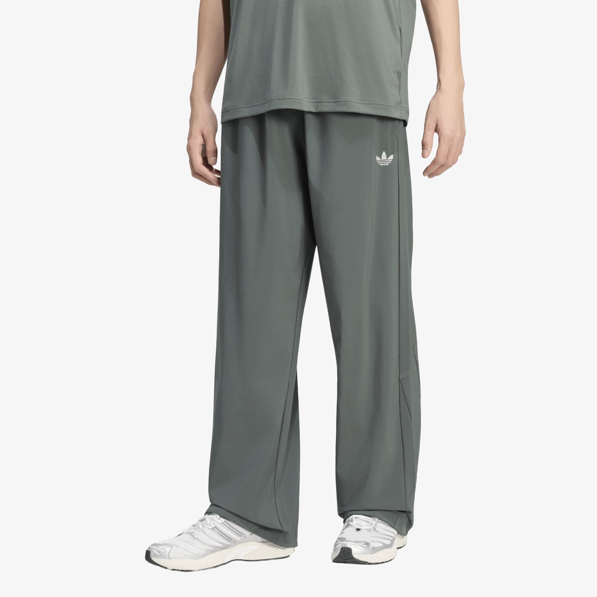 Потници adidas Techy Teamgeist 26 Track Pants Legend Ivy XXL
