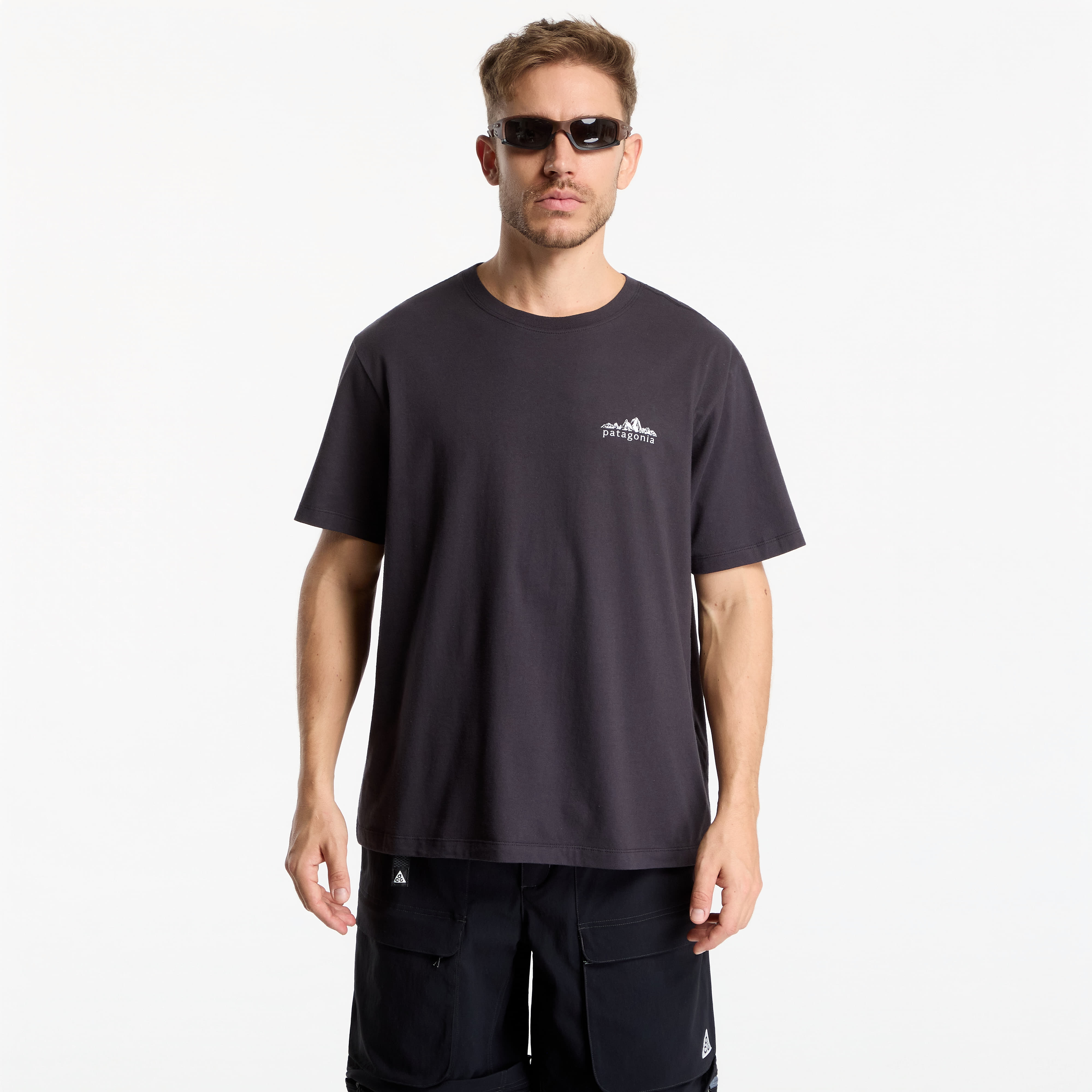 Тениска Patagonia Fitz Roy Foothills T-Shirt Ink Black L