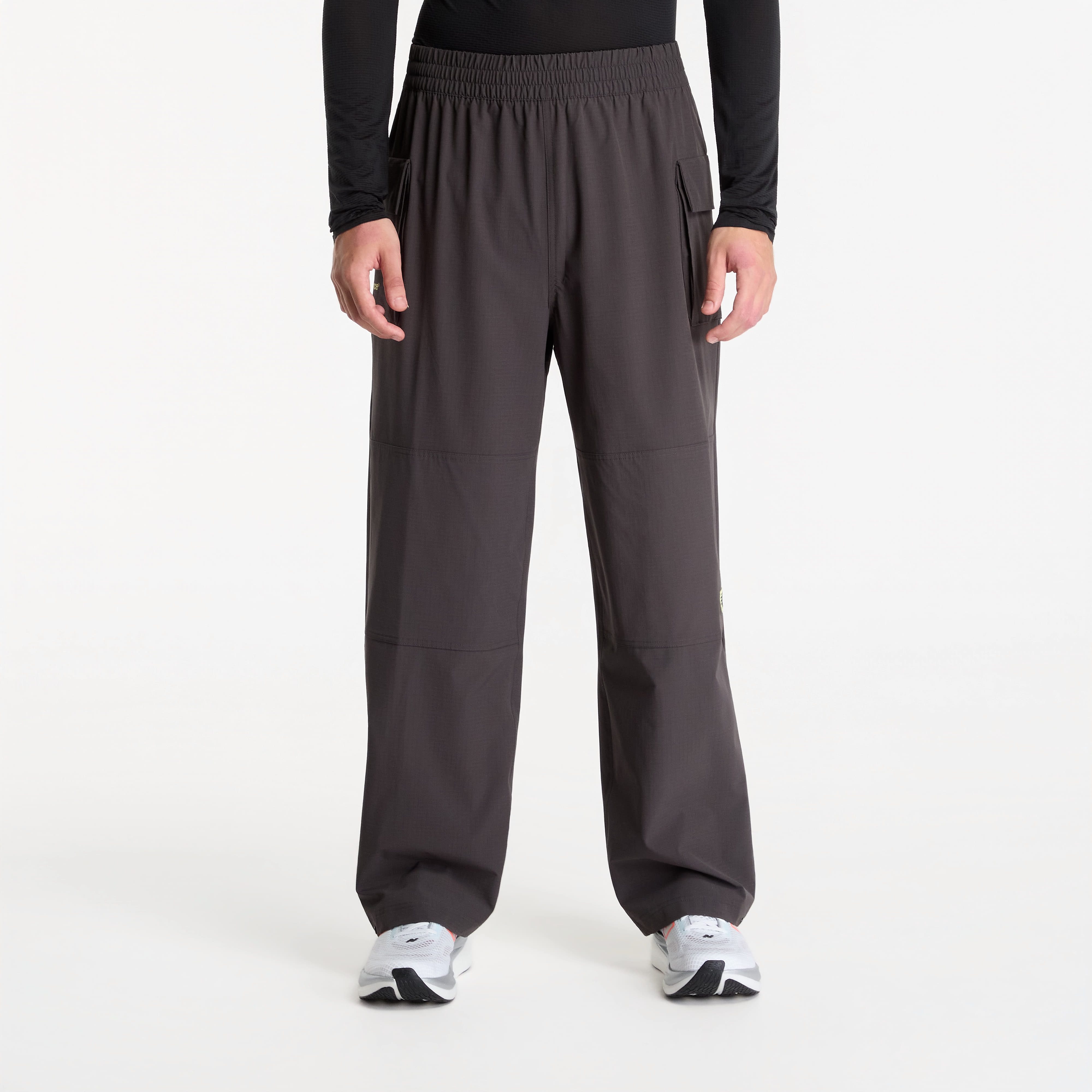 Панталони New Balance Street Classics Ripstop Pant Black Cement S