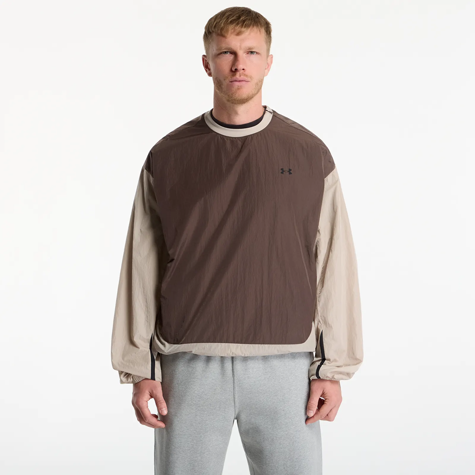 Sweatshirts Under Armour Unstoppable CW Crew Peppercorn