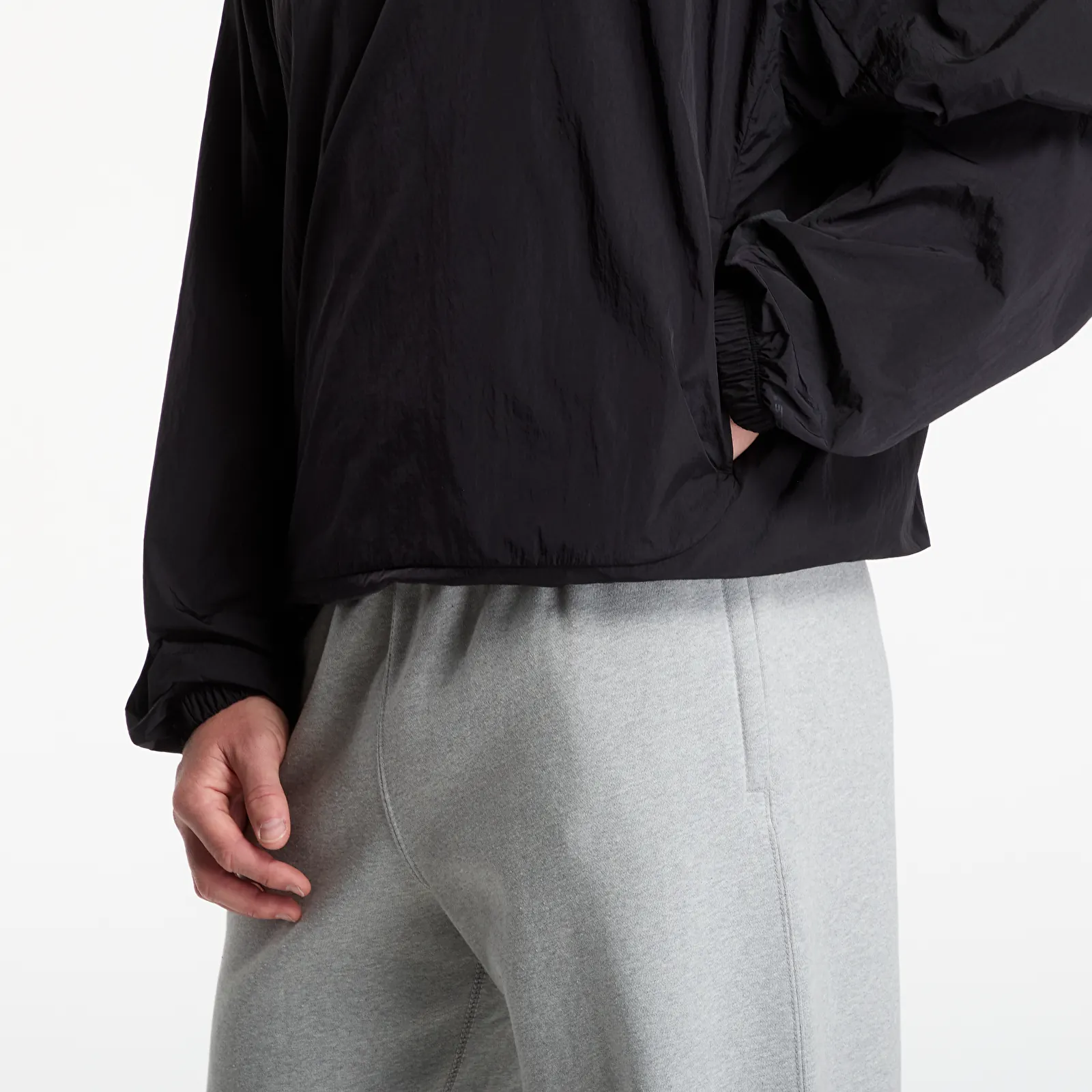Herren-Sweatshirts Under Armour Unstoppable CW Crew Ultimate Black/ Black