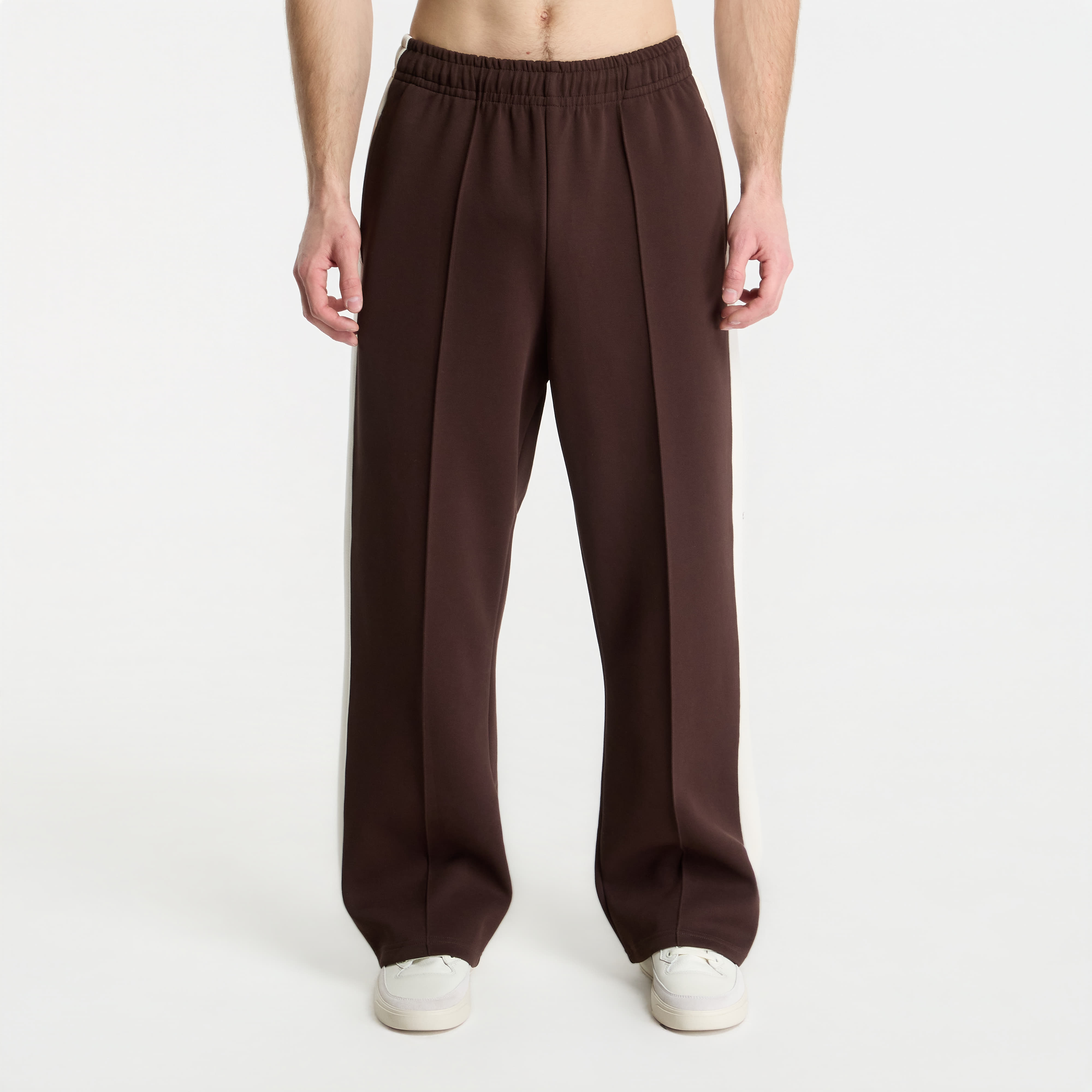 Urban Classics Tepláky Urban Classics Piqué Open Leg Trackpants Brown XL