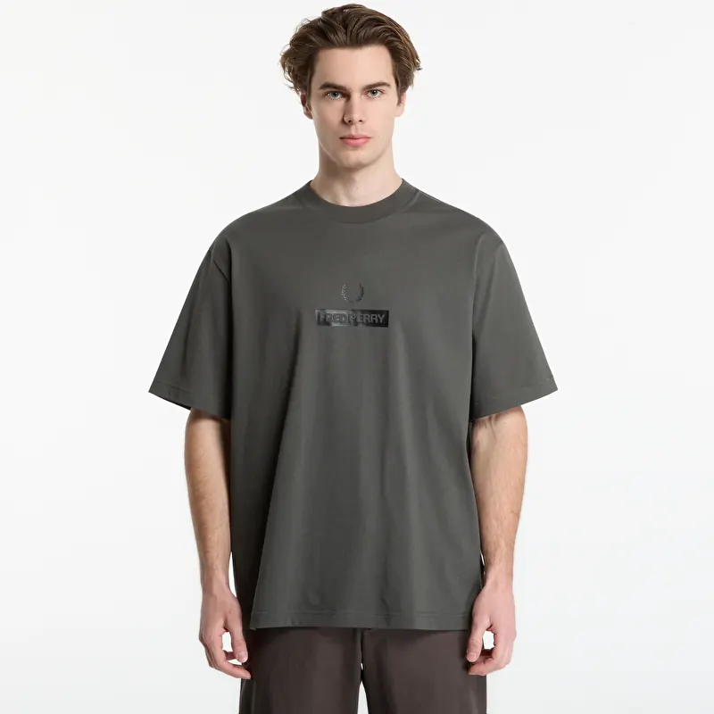 T-shirt FRED PERRY Fred Perry Graphic T-shirt Field Green