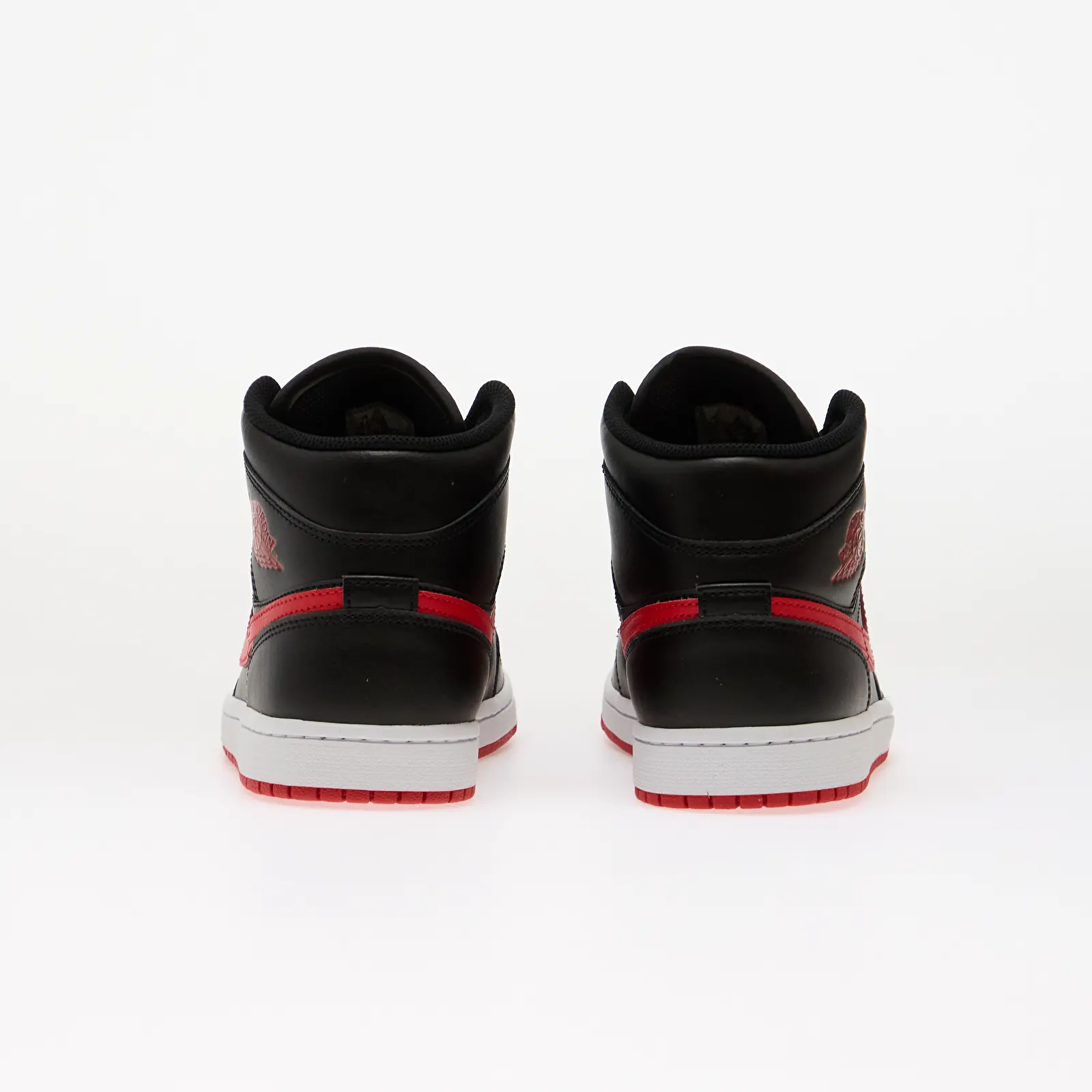 Meeste tossud Air Jordan 1 Mid Black/ University Red-White
