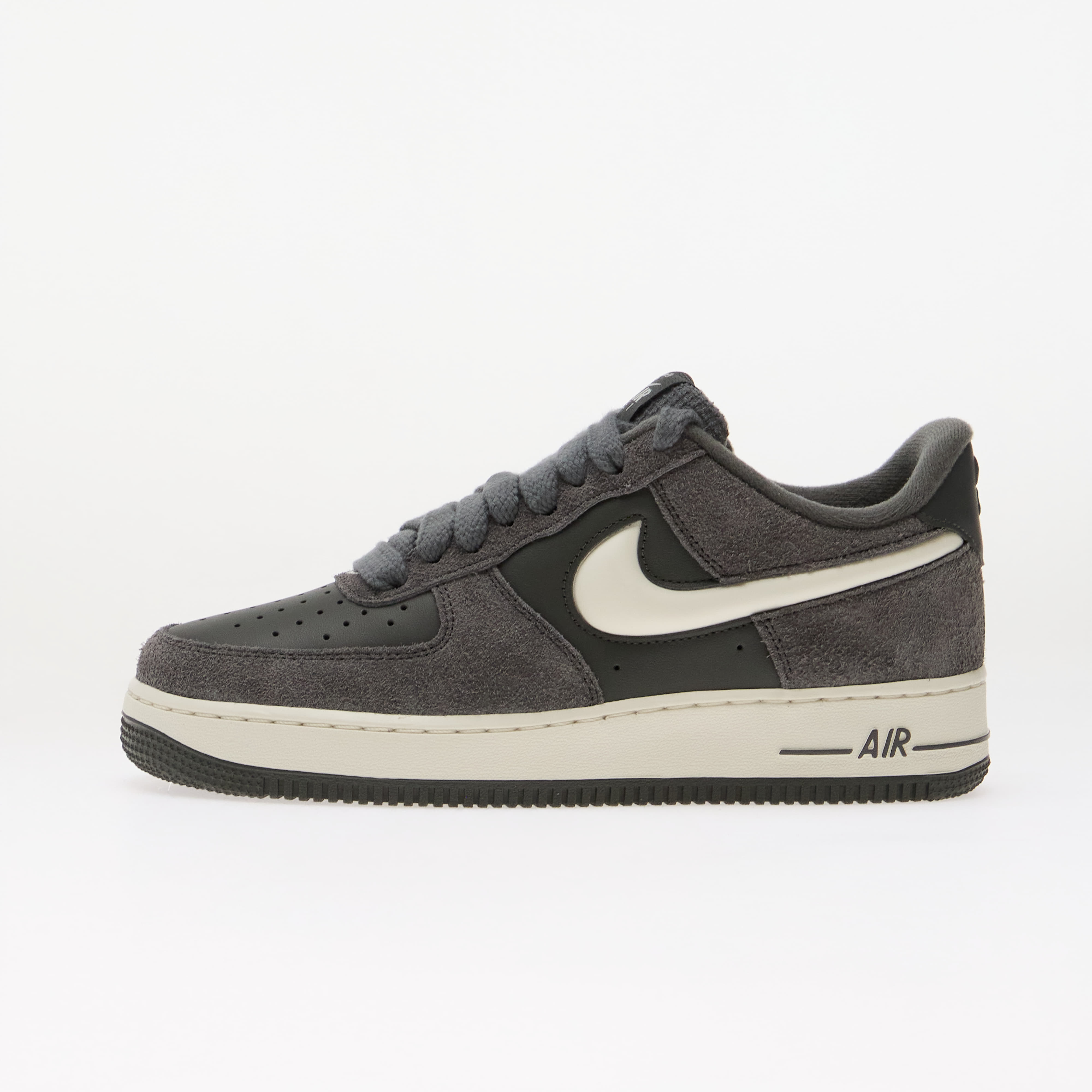 Сникърси Nike Air Force 1 '07 LV8 Iron Grey/ Sail EUR 44