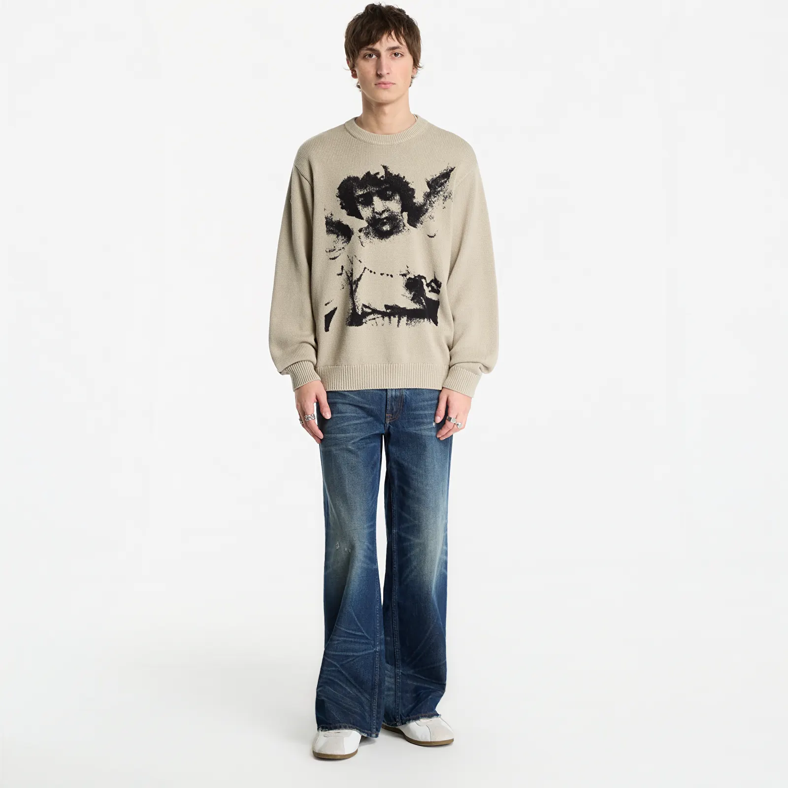 Truien Obey Cherub Sweater Abbey Stone