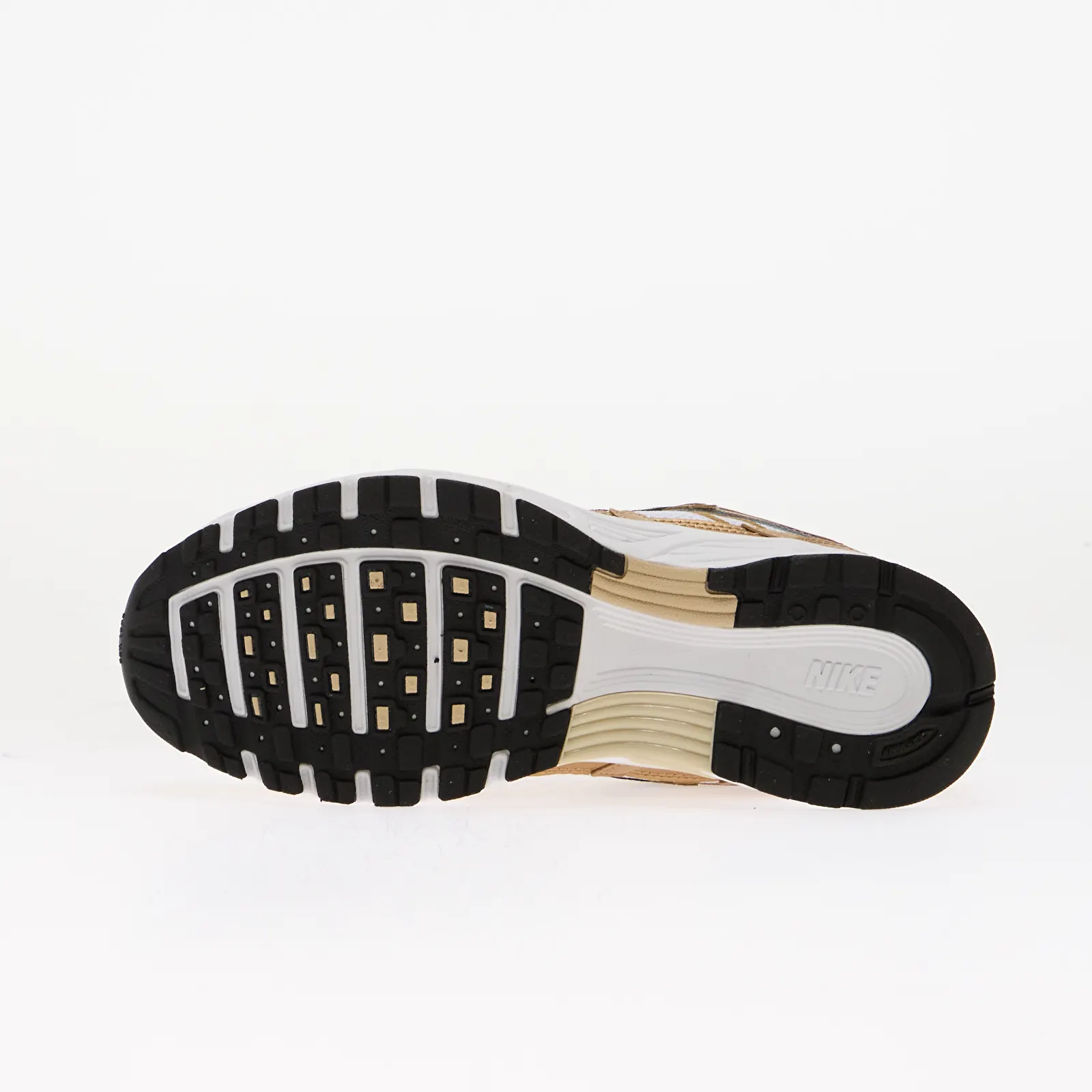 Жіночі кросівки Nike P-6000 White/ Sanddrift-Blur-Black