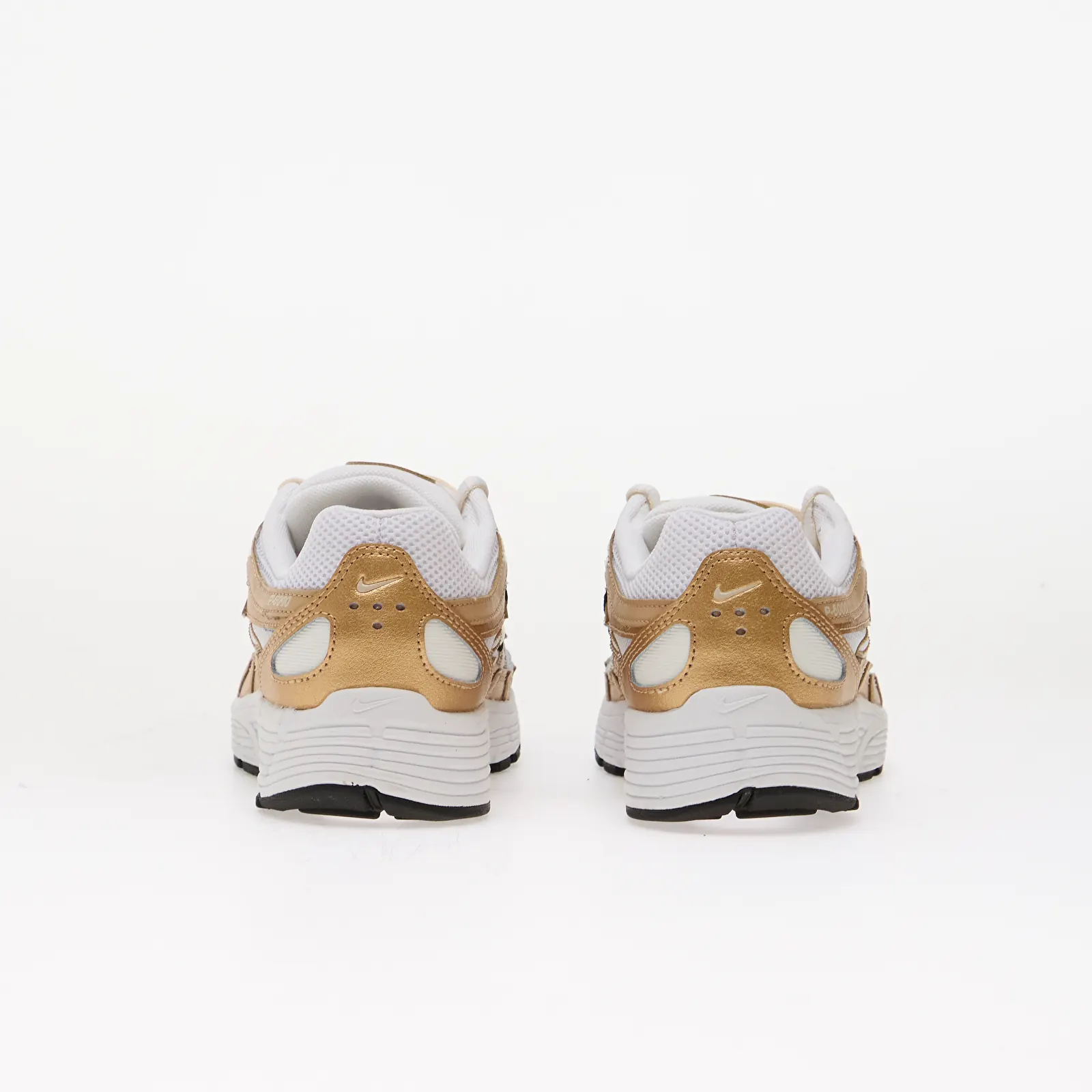 Жіночі кросівки Nike P-6000 White/ Sanddrift-Blur-Black