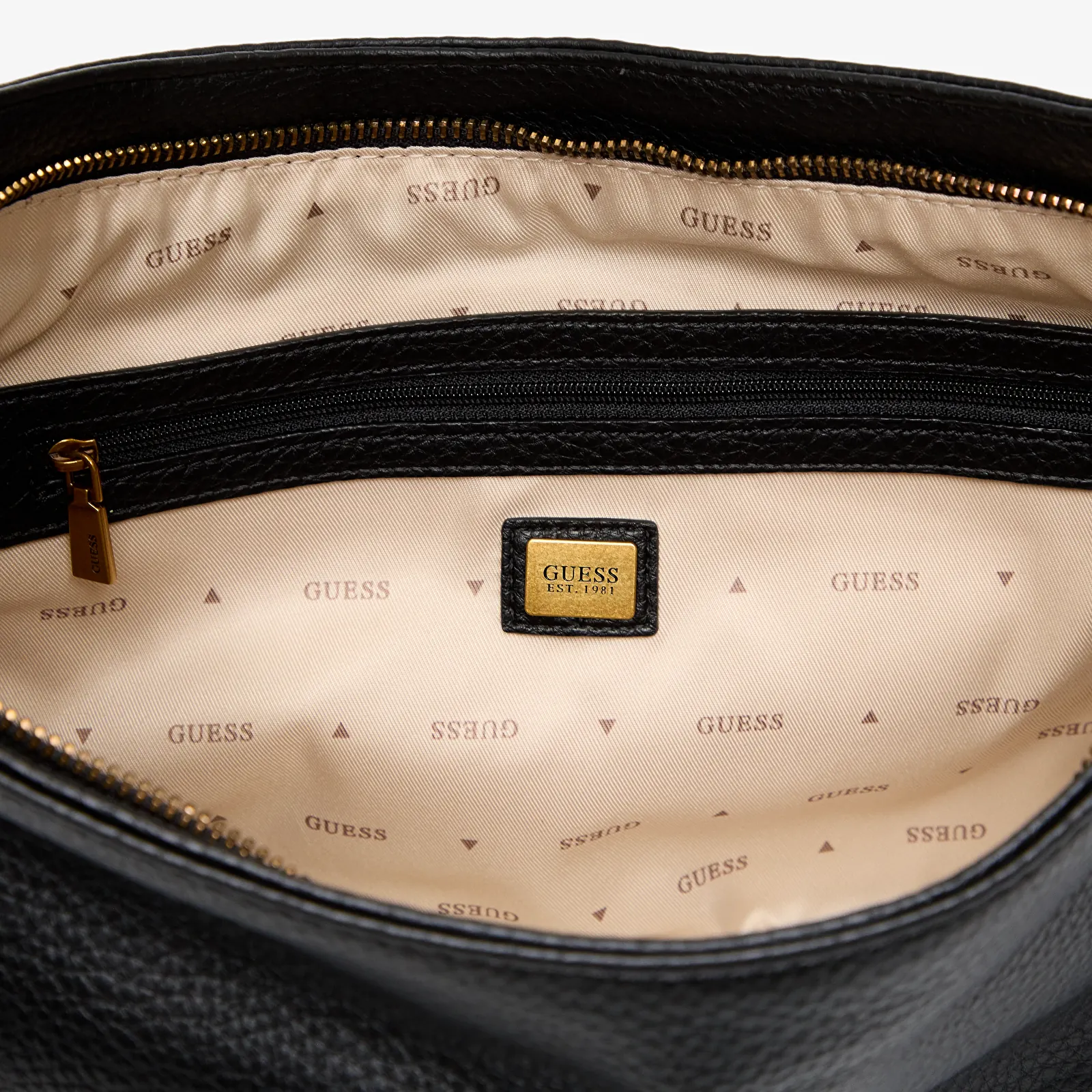 Сумки Guess Camden Shoulder Bag Black