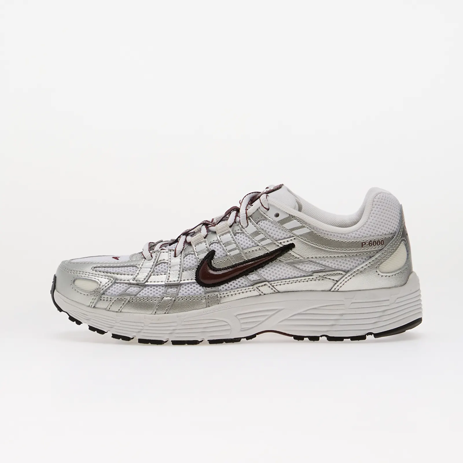 Sneakers til kvinder Nike P-6000 White/ Mystic Dates-Metallic Silver-Black