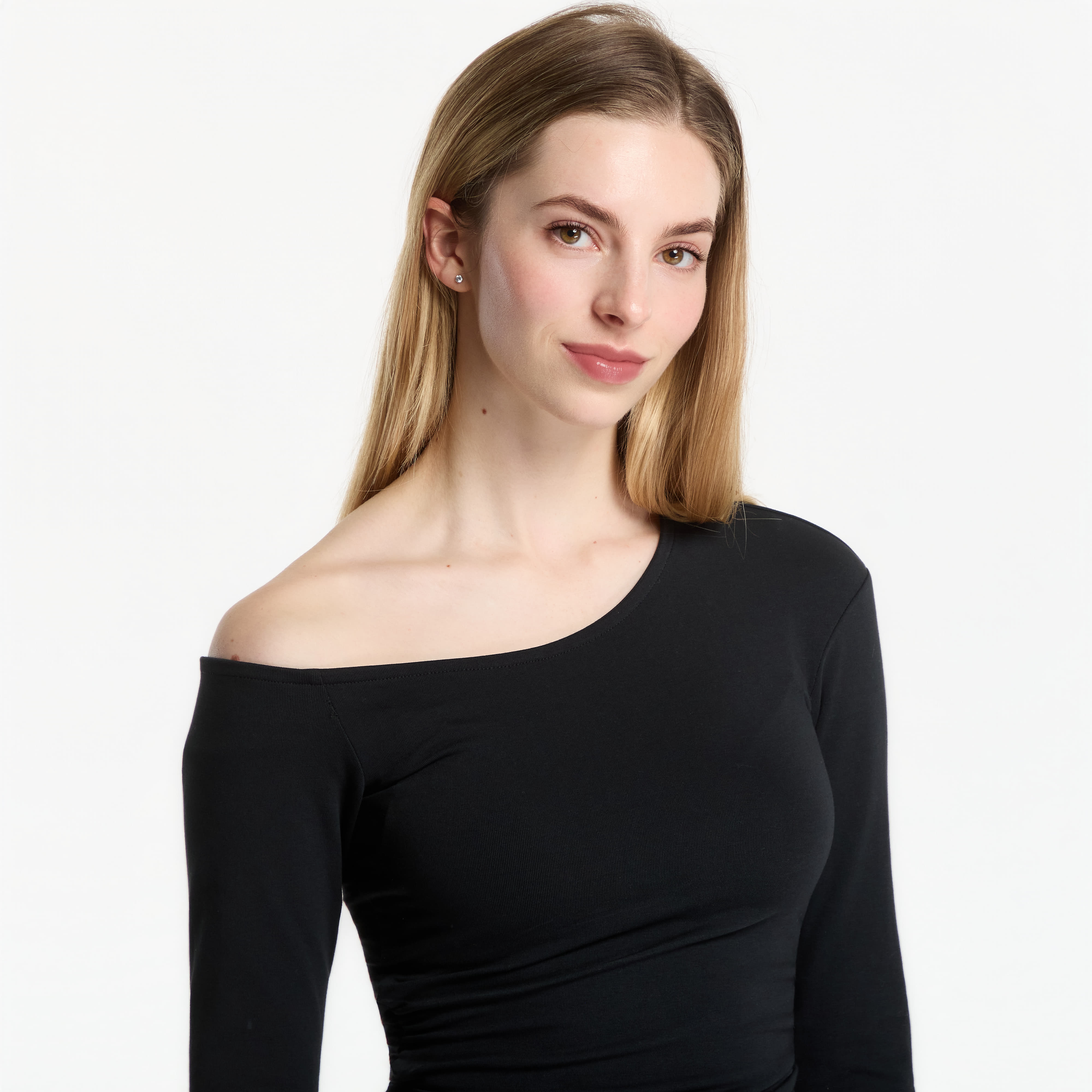 Nike Sportswear Women's Tight Off-Shoulder Long-Sleeve Top Black/ Sail L