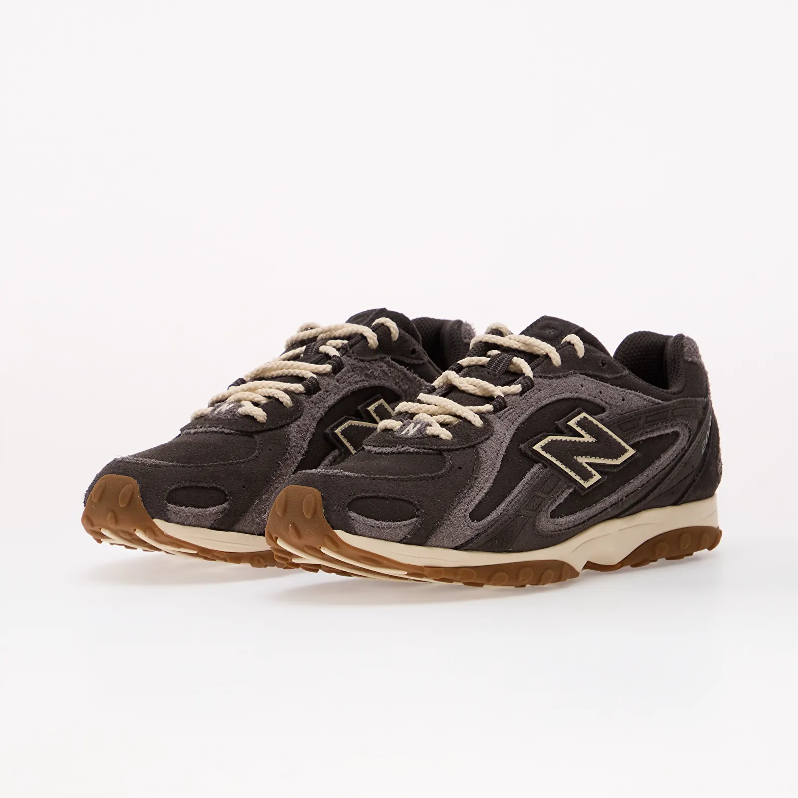 Men's sneakers New Balance 204L Brown