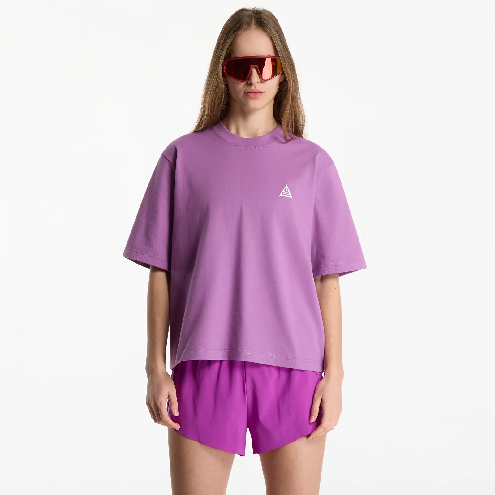 Женские футболки Nike ACG Short-Sleeve T-Shirt Monarch Purple