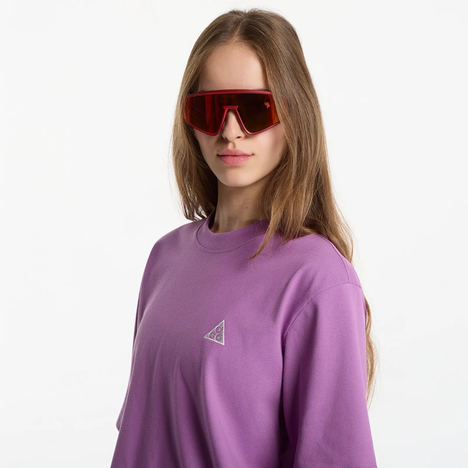 Женские футболки Nike ACG Short-Sleeve T-Shirt Monarch Purple