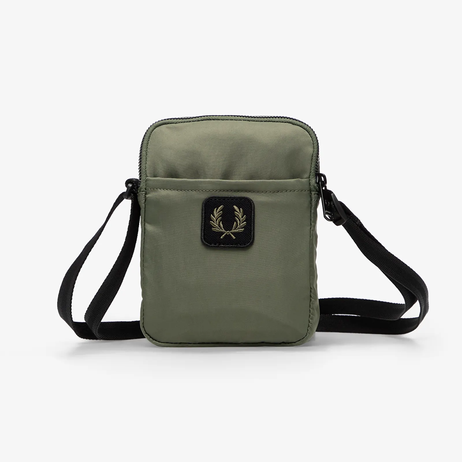 Crossbody чанти FRED PERRY Crinkle Nylon Small Side Black